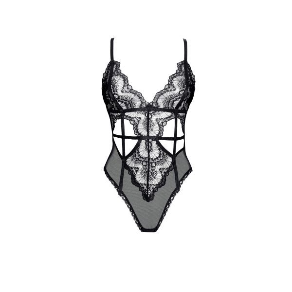 BODY PEYTON PRETO BEAUTY NIGHT FASHION 1 BODY PEYTON PRETO BEAUTY NIGHT FASHION