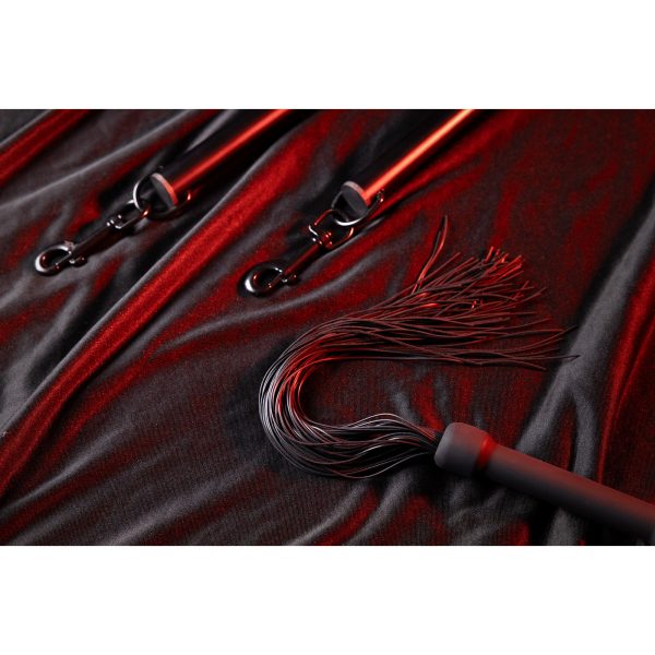 CHICOTE OUCH! DE SILICONE (PRETO)